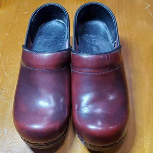 Dansko Clogs- Size 37